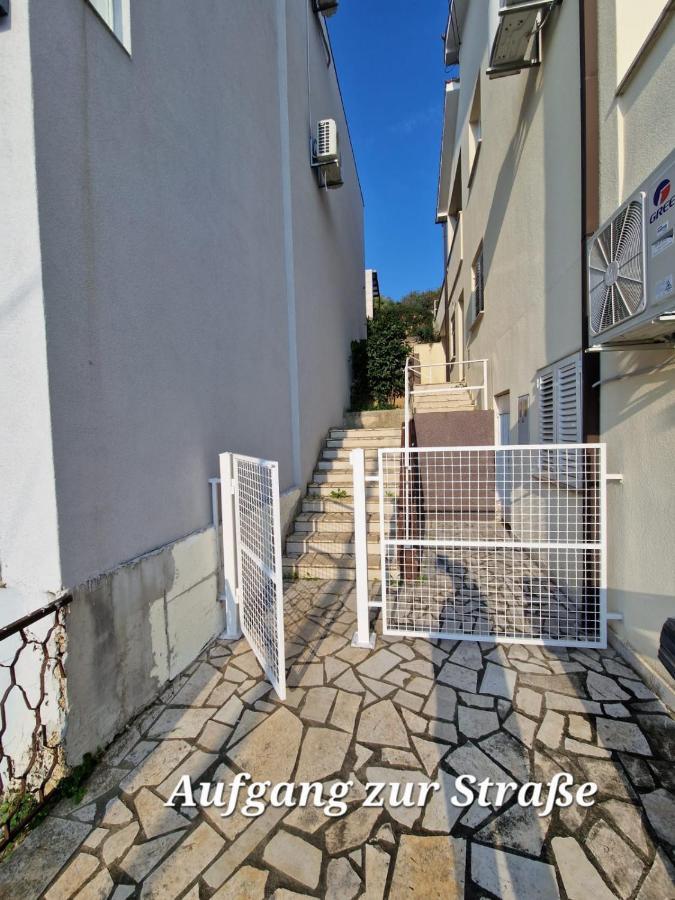 Aloe Apartment Рабац Екстериор снимка
